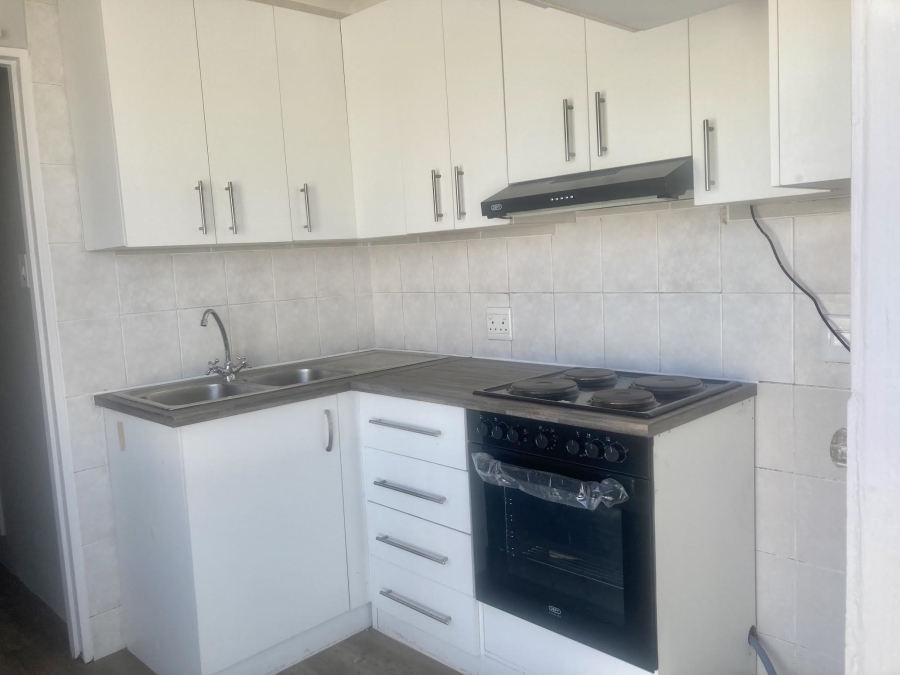 To Let 3 Bedroom Property for Rent in Muizenberg Western Cape